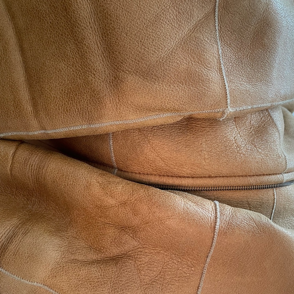 Fantazia Camel Shearling Zip Front Coat - Size S. - Picture 14 of 16
